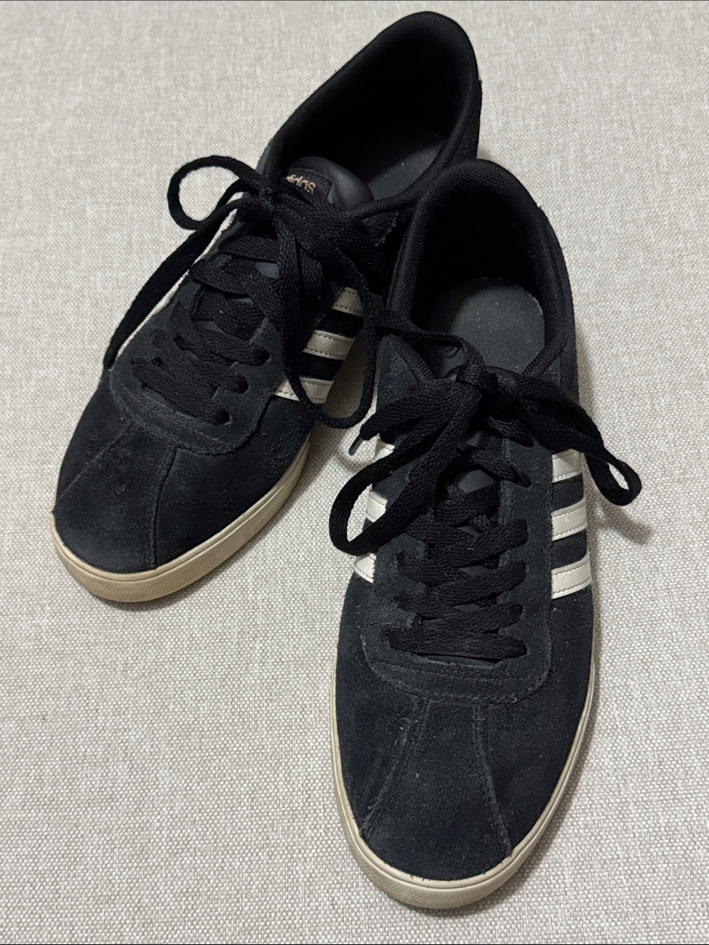 Adidas NEO Courtset Sneakers-Wmns Sz 9-Black/White-Sueded Leather-Fair Condition